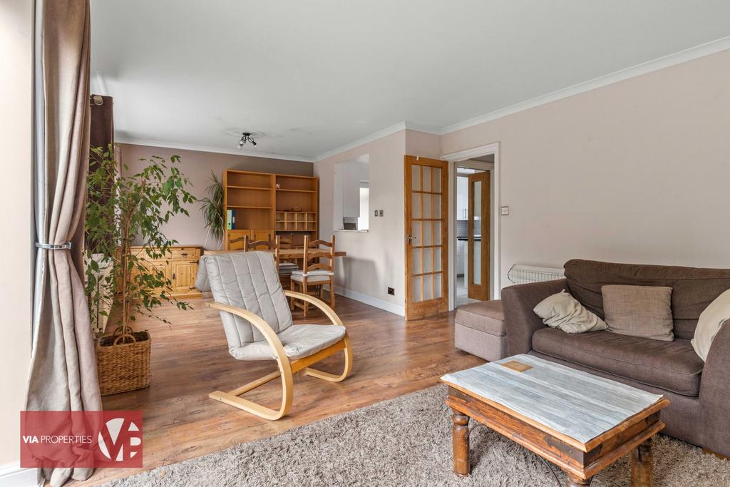 12 Badgers Croft Broxbourne EN10 7 ED via...