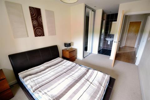 2 bedroom flat to rent, Brooke Court, Auckley DN9