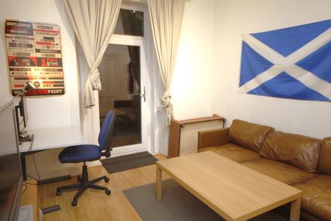 1 bedroom flat to rent, Henderson Gardens, Leith, Edinburgh, EH6