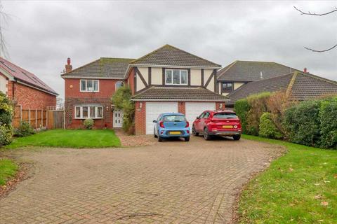 5 bedroom detached house for sale, Weeley CO16