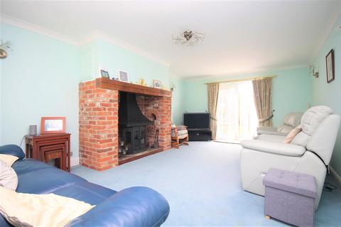 5 bedroom detached house for sale, Weeley CO16