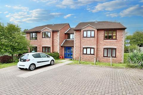 1 bedroom flat for sale, Kingsland Road, Stone, ST15