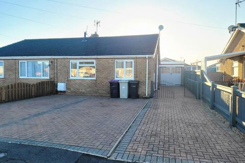 2 bedroom semi-detached bungalow for sale, Laura Court, Skegness PE25