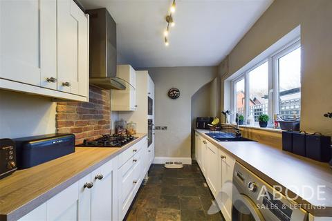 3 bedroom cottage for sale, Beech Lane, Burton-On-Trent DE13