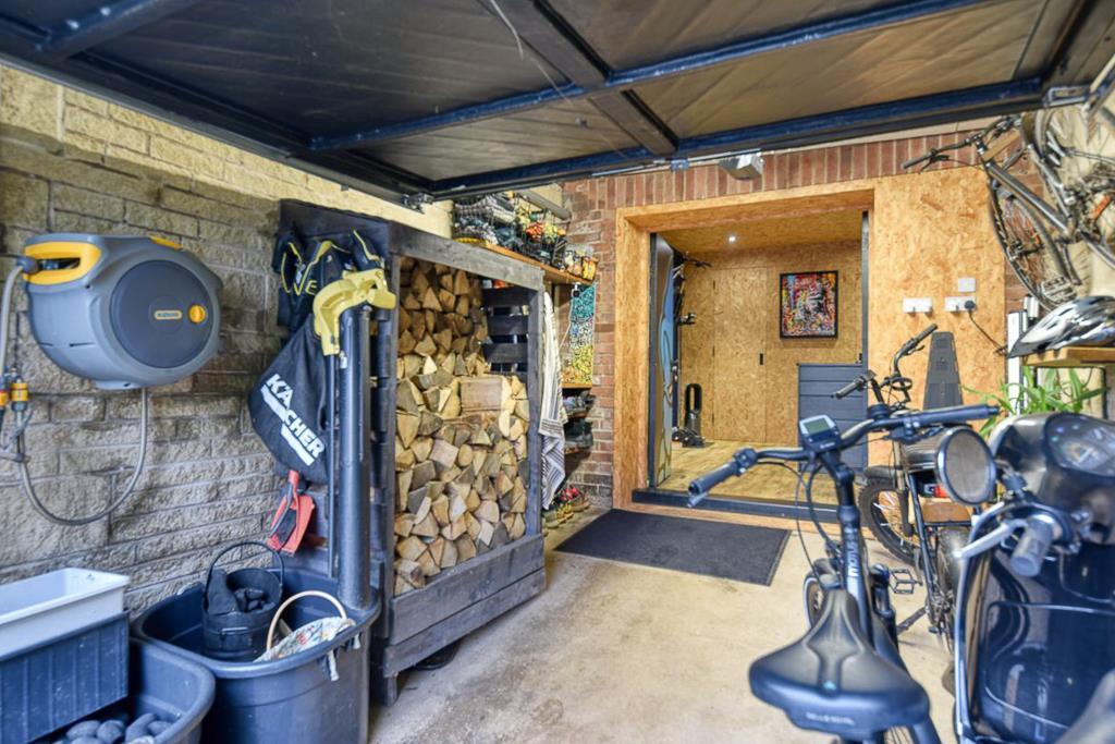DSC 5519 hdr.jpg