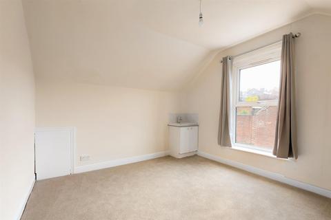 119 Taplin Road, Sheffield, S6 4JG
