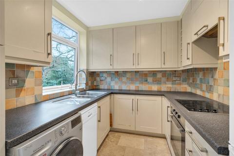 2 bedroom apartment for sale, Mapeldene, Kemnal Road, Chislehurts, Kent, BR7