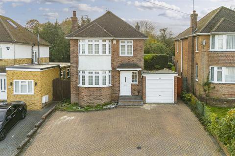 3 bedroom detached house for sale, Shelley Road, High Wycombe HP11