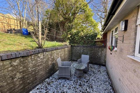 63 Bramley Hill, Mere, Warminster, BA12 6JX