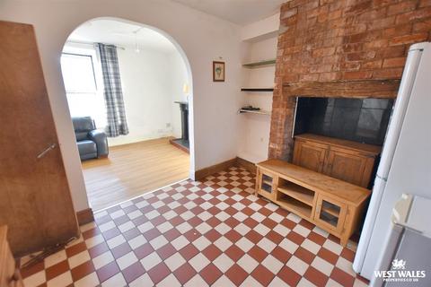 4 bedroom townhouse for sale, Haverfordwest