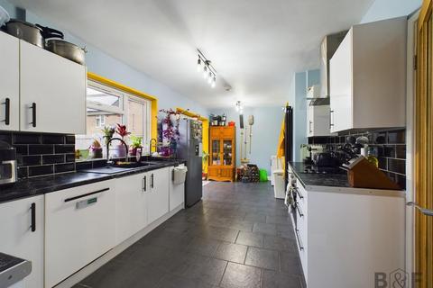 3 bedroom semi-detached house for sale, Hayward Road, Bristol BS16