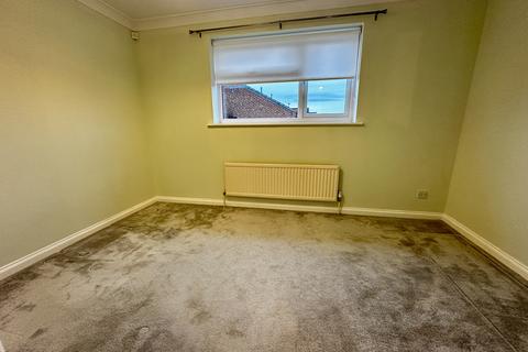 2 bedroom end of terrace house to rent, Kemsley, Sittingbourne ME10