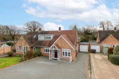 4 bedroom semi-detached bungalow for sale, Oakfield Avenue, Hitchin