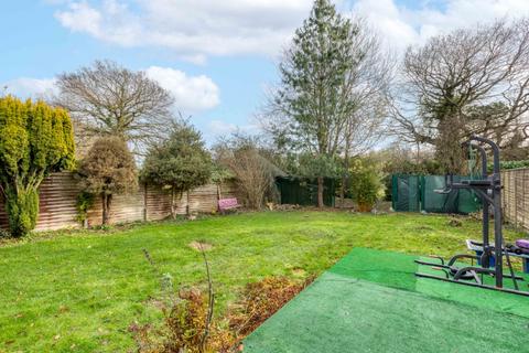 4 bedroom semi-detached bungalow for sale, Oakfield Avenue, Hitchin