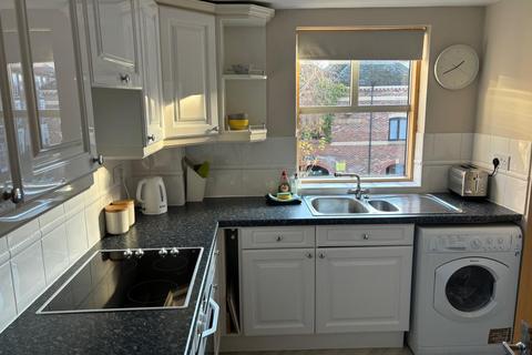 2 bedroom flat to rent, Skeldergate, York