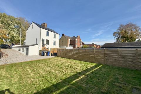 3 bedroom semi-detached house to rent, Snape Hill Road, Darfield, Barnsley