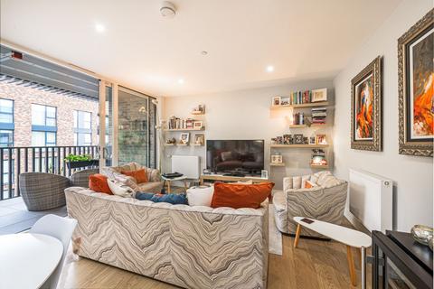 2 bedroom flat for sale, London SW17