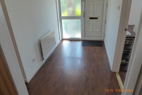 2 bedroom detached bungalow to rent, Carmarthen, ,