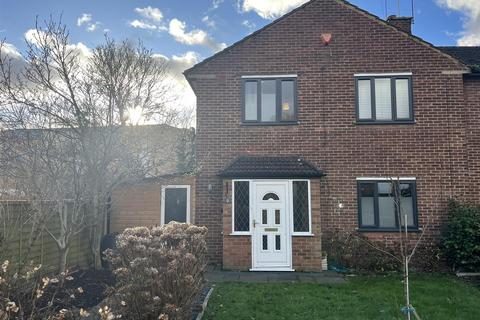 3 bedroom end of terrace house for sale, Willow Close, Brentford