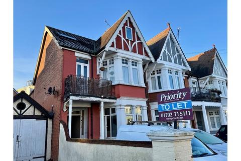 1 bedroom flat to rent, Whitefrairs Crescent, Westcliff on Sea, Essex