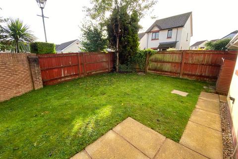 2 bedroom detached house to rent, Hele Close, Roundswell Barnstaple EX31