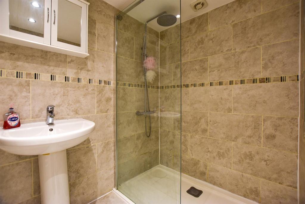 Shower room.jpg