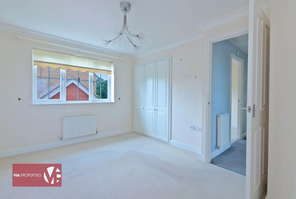 2 Harmondswood Close Broxbourne via properties...