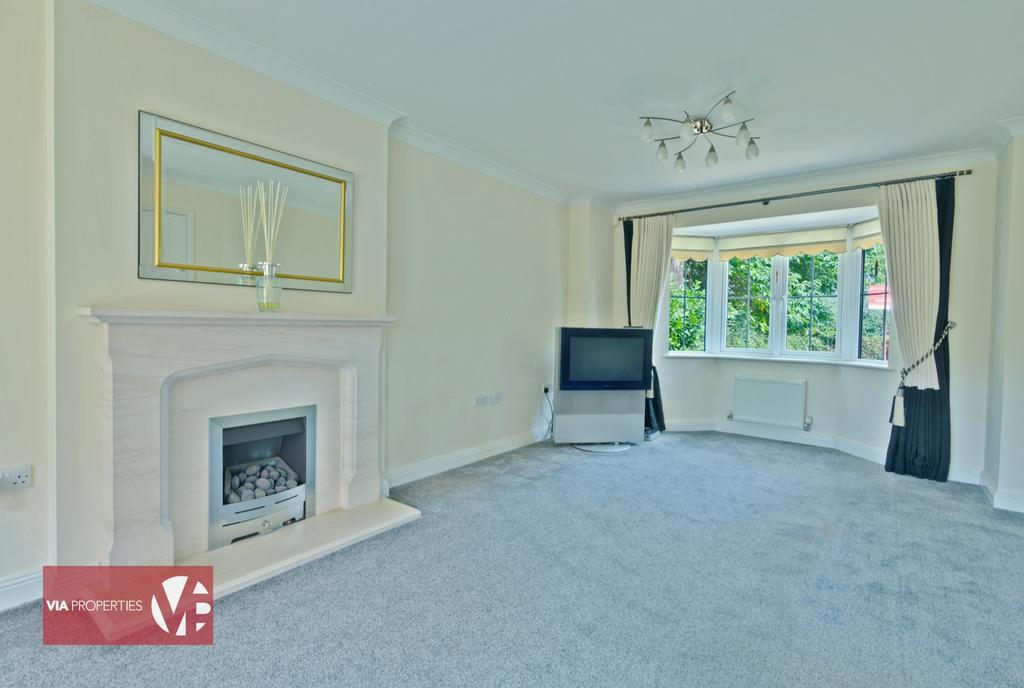 2 Harmondswood Close Broxbourne via properties...
