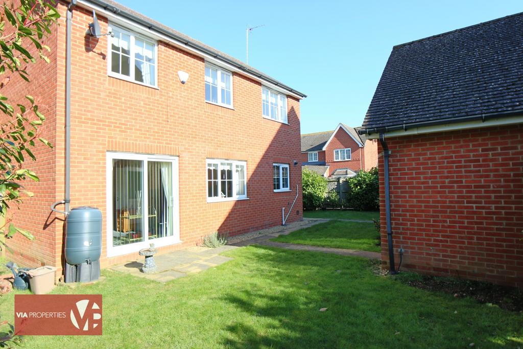 2 Harmondswood Close Broxbourne via properties est