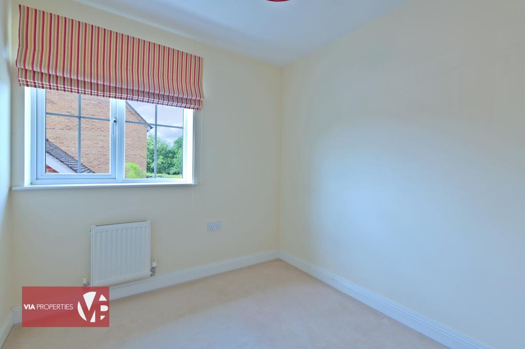 2 Harmondswood Close Broxbourne via properties est