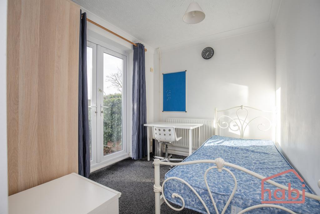 Bedroom 5