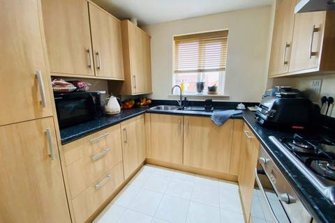 1 bedroom flat to rent, Meaden House, Meaden Way