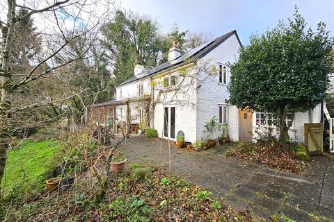 6 bedroom cottage for sale, Harrowbarrow, Callington