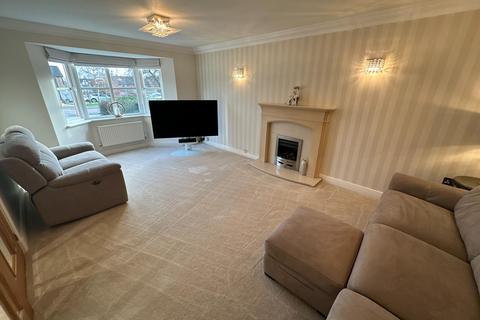 5 bedroom detached house to rent, Forest Edge Way, Burton-On-Trent, DE13