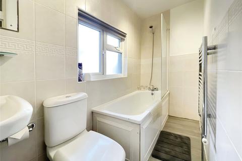 2 bedroom flat for sale, West Street, West Sussex PO21