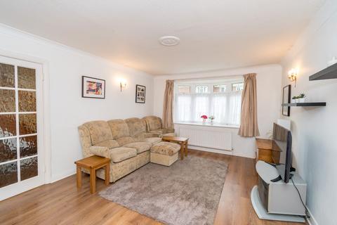 4 Ashridge Close, Southampton, SO15 2GX