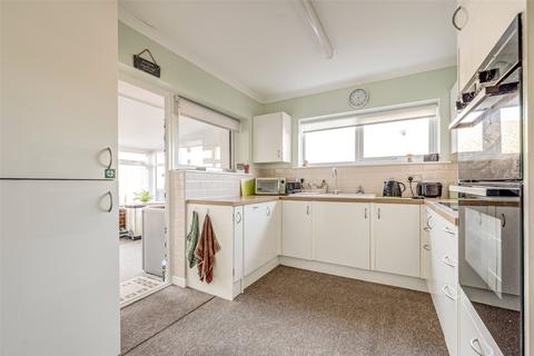 2 bedroom bungalow for sale, New Road, Worthing, West Sussex, BN13