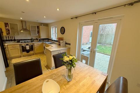 3 bedroom semi-detached house for sale, Amis Way, Stratford-Upon-Avon