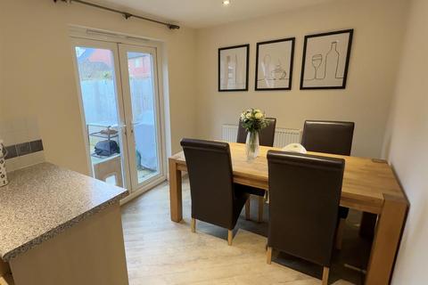 43 Amis Way, Stratford-upon-avon, CV37 7JD