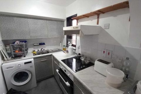 Studio to rent, Curie Gardens, Pasteur Close, Colindale