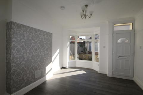 2 bedroom end of terrace house for sale, Edmonton Villas, Ceylon Street, Hull, East Riding of Yorkshire. HU9 5RG