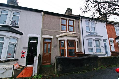 3 bedroom terraced house to rent, Cavendish Avenue,  Gillingham, ME7