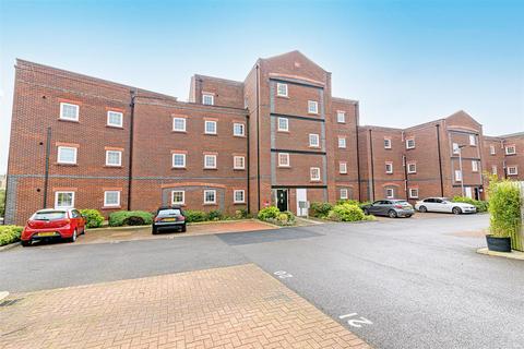 2 bedroom apartment to rent, Grayling Mews, Walton Locks, Warrington, WA4