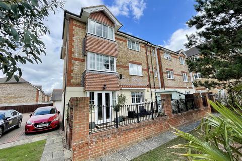 2 bedroom flat for sale, Long Beach Close, Eastbourne, East Sussex, BN23