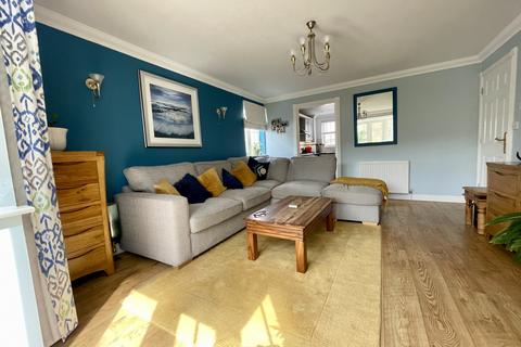 2 bedroom flat for sale, Long Beach Close, Eastbourne, East Sussex, BN23