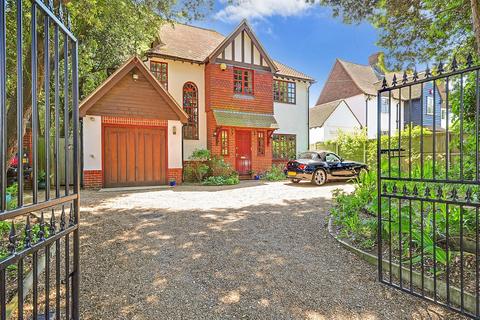 4 bedroom detached house for sale, Fitzroy Avenue, Broadstairs, CT10