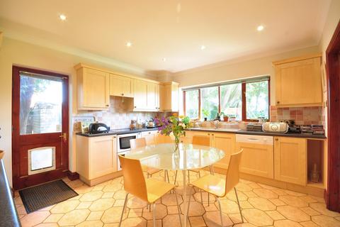 4 bedroom detached house for sale, Fitzroy Avenue, Broadstairs, CT10