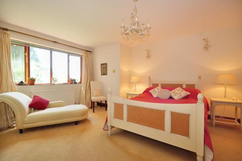 4 bedroom detached house for sale, Fitzroy Avenue, Broadstairs, CT10