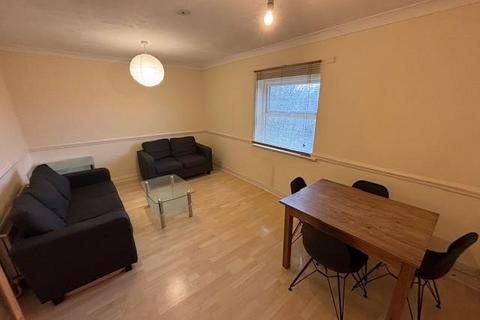 2 bedroom flat to rent, Exeter Court, Wilmslow Road, Manchester