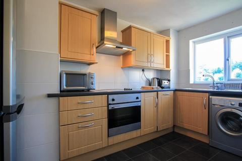 2 bedroom flat to rent, Highfields, Cardiff CF5